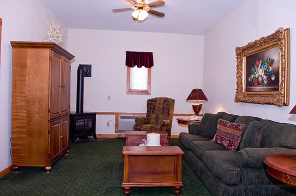 Stroudsmoor Country Inn - Stroudsburg - Wedding Resort - Cabin Accommodations