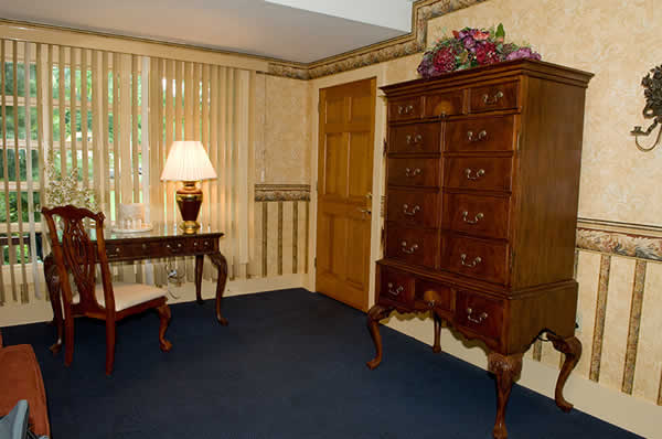 Stroudsmoor Country Inn - Stroudsburg - Wedding Resort - Cedar House Accommodations