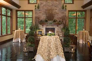 Holidays & Catering 25 Terraview with table set in gold cloth