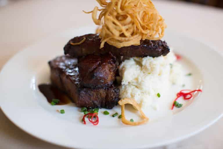 str balance steak and potatoes